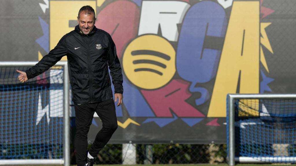 Hansi Flick en el entrenamiento del Barça previo al partido contra Las Palmas