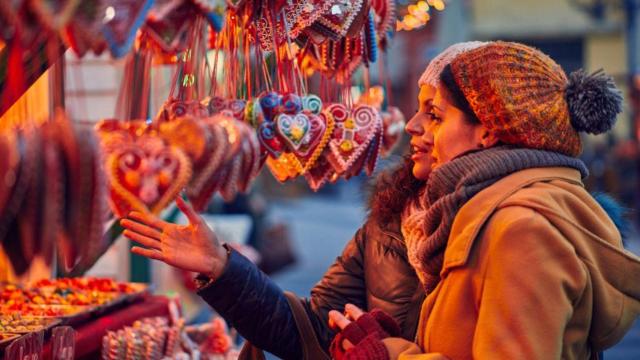 Un mercadillo de Navidad | CANVA