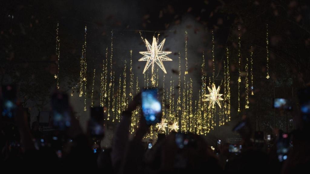 Imagen de archivo del encendido de luces en la ciudad de Barcelona