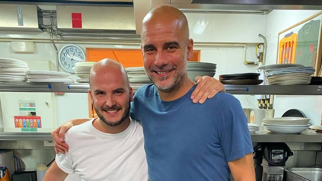 Pep Guardiola junto al chef de La Bonaigua, Víctor Pardo