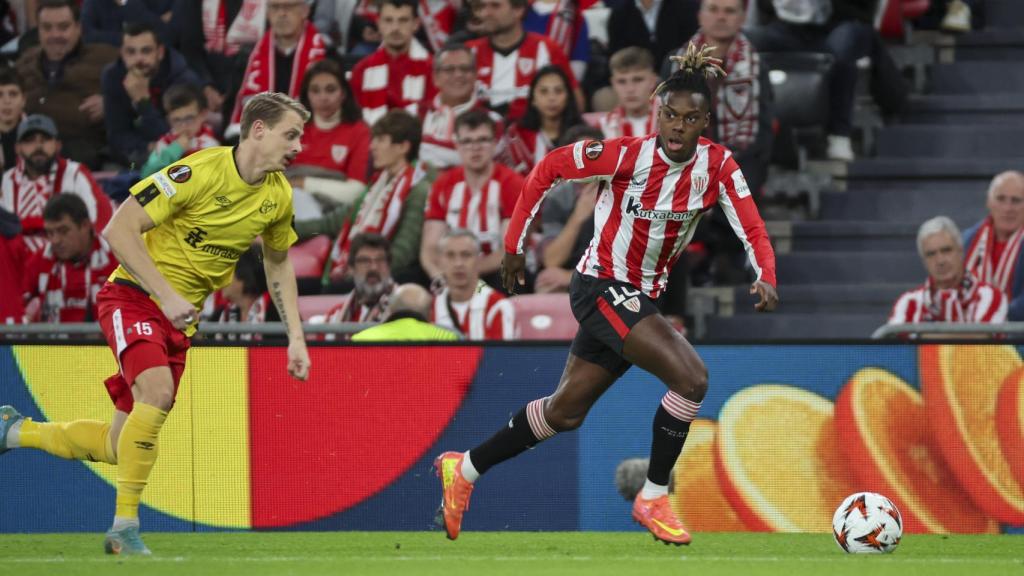 Nico Williams, extremo del Athletic Club, en un partido de Europa League