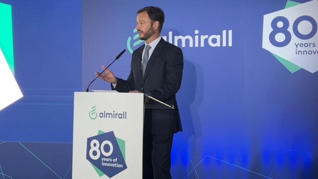 El presidente y CEO de Almirall, Carlos Gallardo, en la celebración de los 80 años de la compañía, en el centro de investigación en Sant Feliu de Llobregat