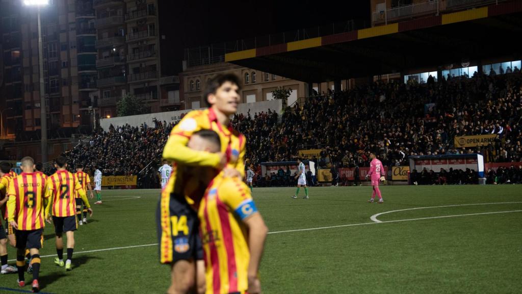 El Sant Andreu celebra el gol de Sergi Serrano contra el Real Betis