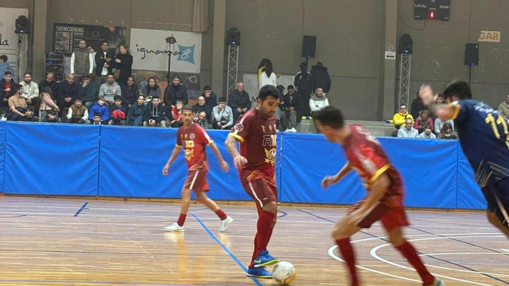 Deco, director deportivo del Barça, en el partido benéfico celebrado en Castelldefels (1)