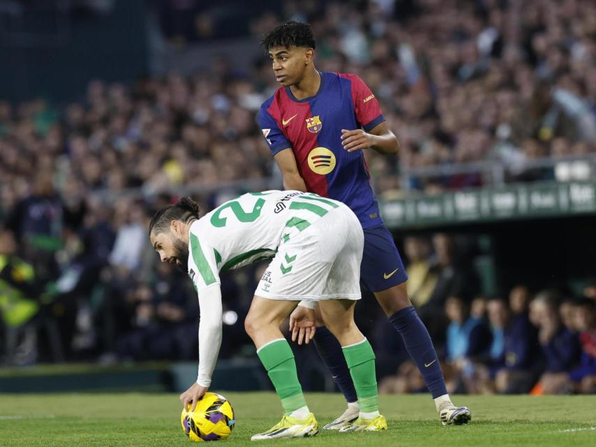 Lamine Yamal, en el campo del Betis