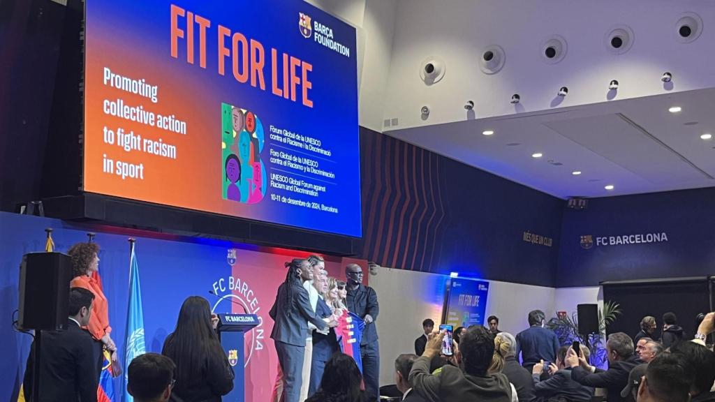 El Barça, junto a la UNESCO, lanza la plataforma Fit for Life para combatir el racismo