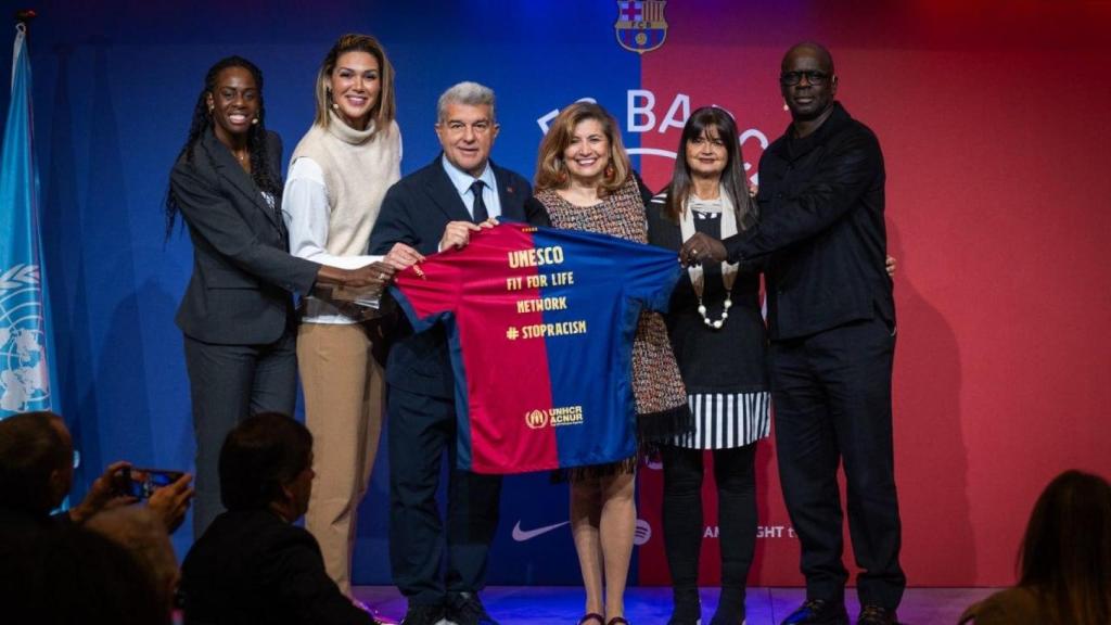 El Barça presenta, junto a Lilian Thuram, la plataforma Fit for Life para combatir el racismo