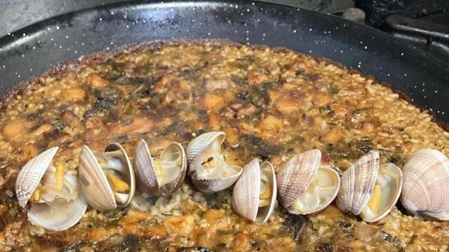 Plato de arroz con almejas de Ca l'Esteve | GUIA MACARFI