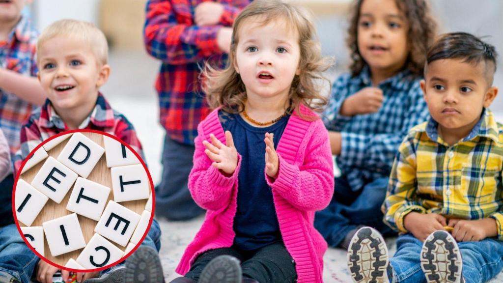 Niños cantando