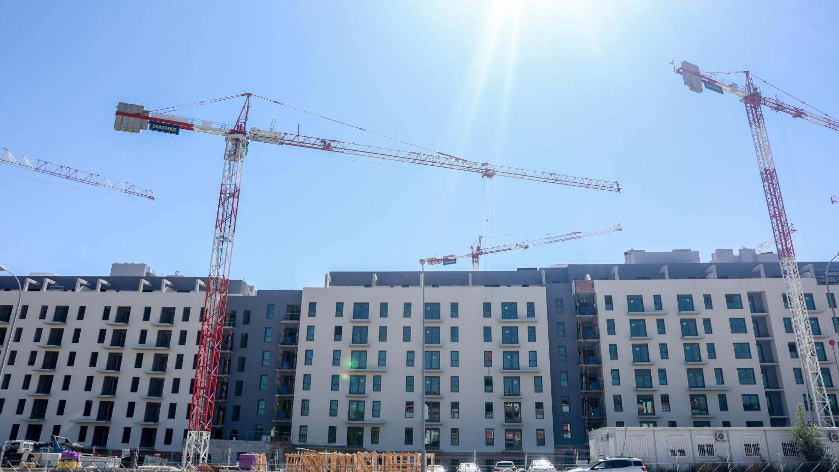 Bloques de viviendas en fase de construcción