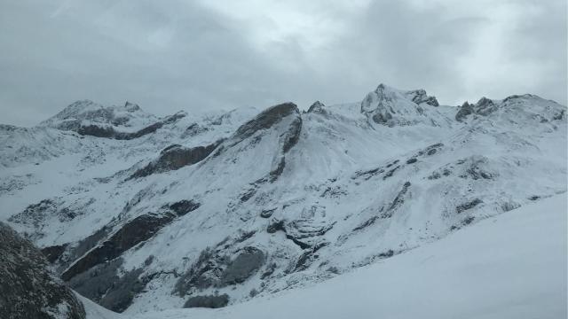 Varios picos del Pirineo tras el temporal de nieve