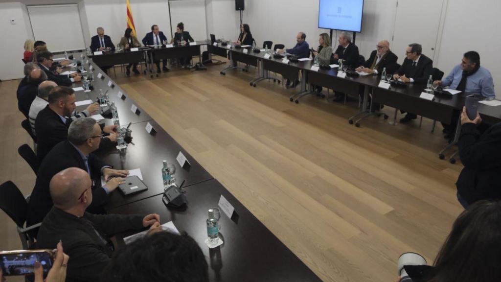 Representantes de distintos sectores durante la reunión de este miércoles con Justicia e Interior