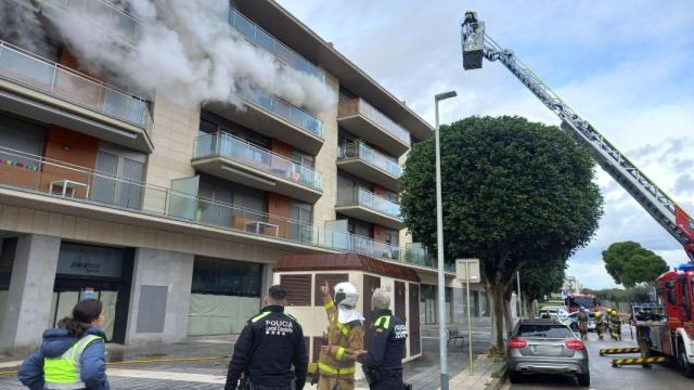 Imagen del piso calcinado en Cambrils