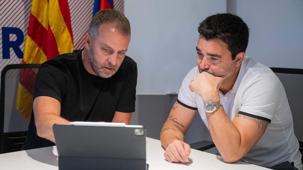 Hansi Flick, en una reunión con Deco, en la Ciutat Esportiva del Barça