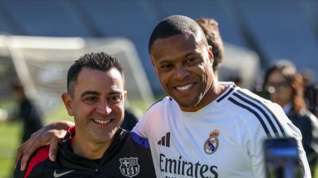 Xavi y Baptista se toman una fotografía juntos en Japón