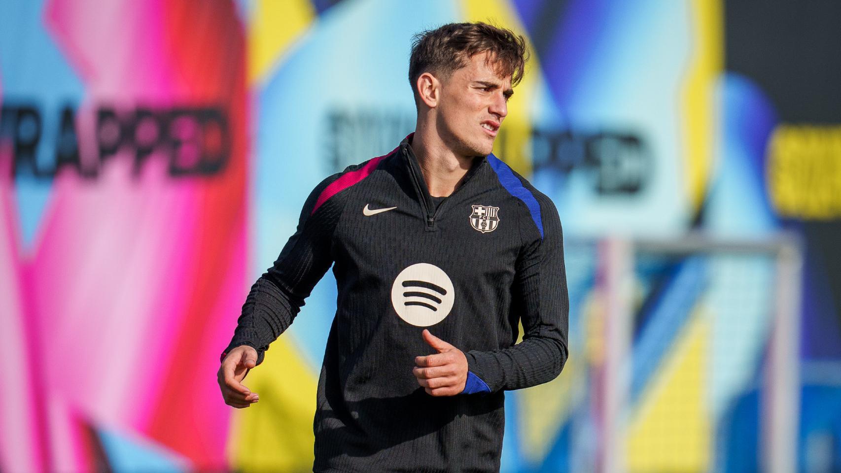 Gavi, canterano del Barça, durante un entrenamiento