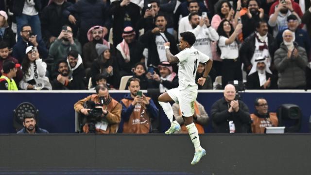 Rodrygo Goes celebra su gol anotado en la final de la Copa Intercontinental