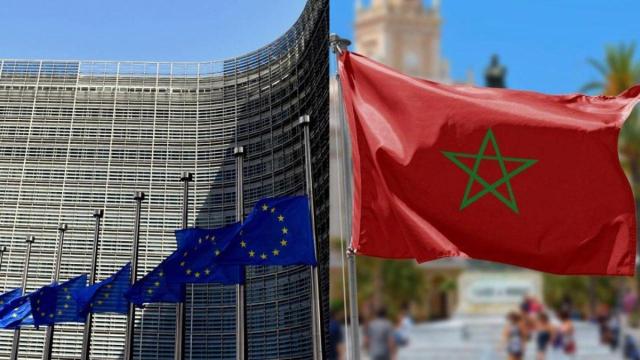 Sede del Parlamento Europeo junto a una bandera de Marruecos