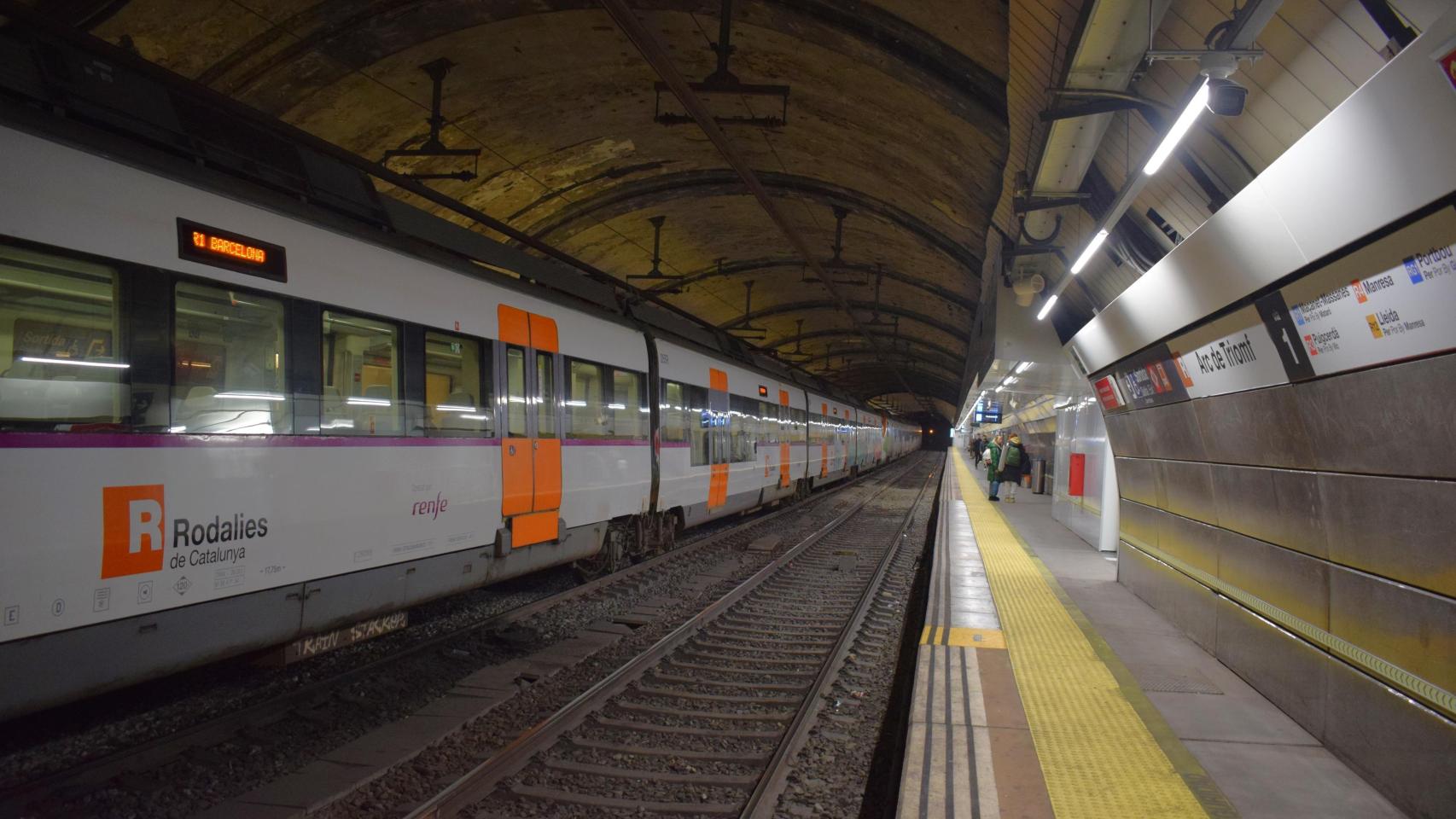 Estación de tren de Arc de Triomf en Barcelona