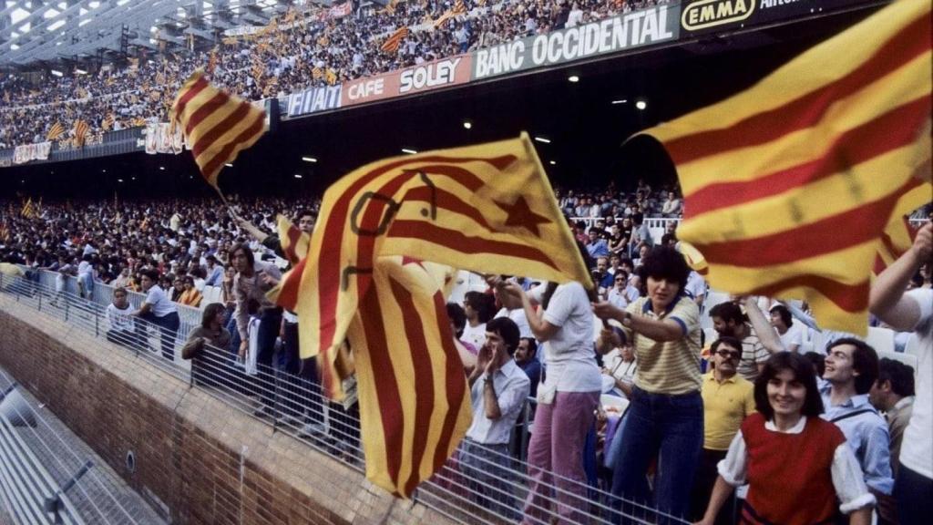 Camp Nou en obras durante los años 90