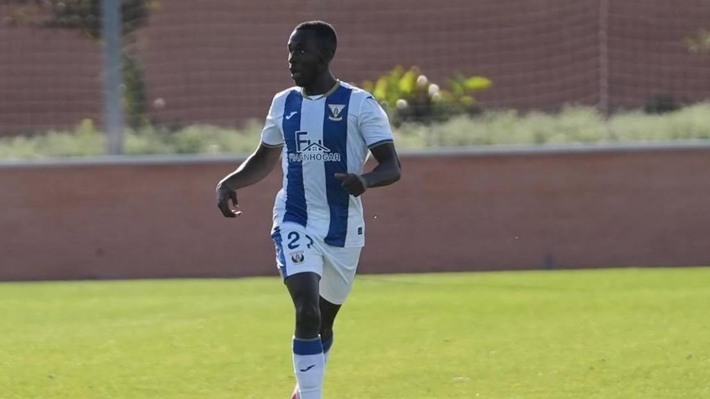 Lamini Fati, nuevo fichaje del Real Madrid C, en un partido con el Leganés B