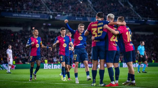 La euforia de los jugadores del Barça de Flick tras ganar un partido en Montjuïc