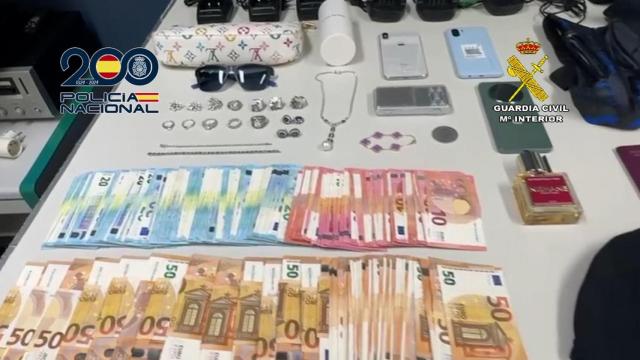 Dinero y joyas incautadas por la Guardia Civil y la Policía Nacional