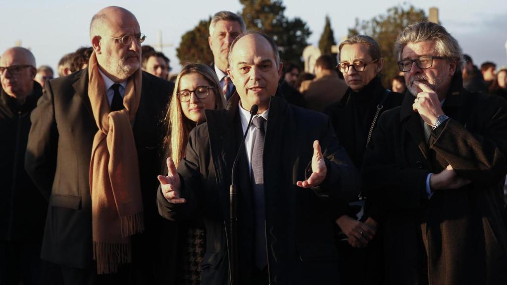 El secretario general de Junts, Jordi Turull, durante la ofrenda a la tumba de Francesc Macià