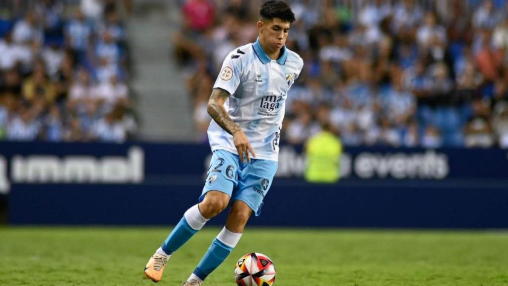 Antoñito Cordero, en un partido con el Málaga CF en Segunda División