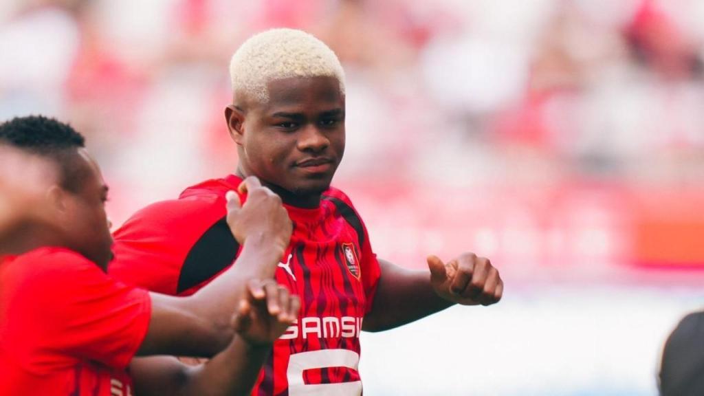 Mikayil Faye, durante un entrenamiento con el Rennes