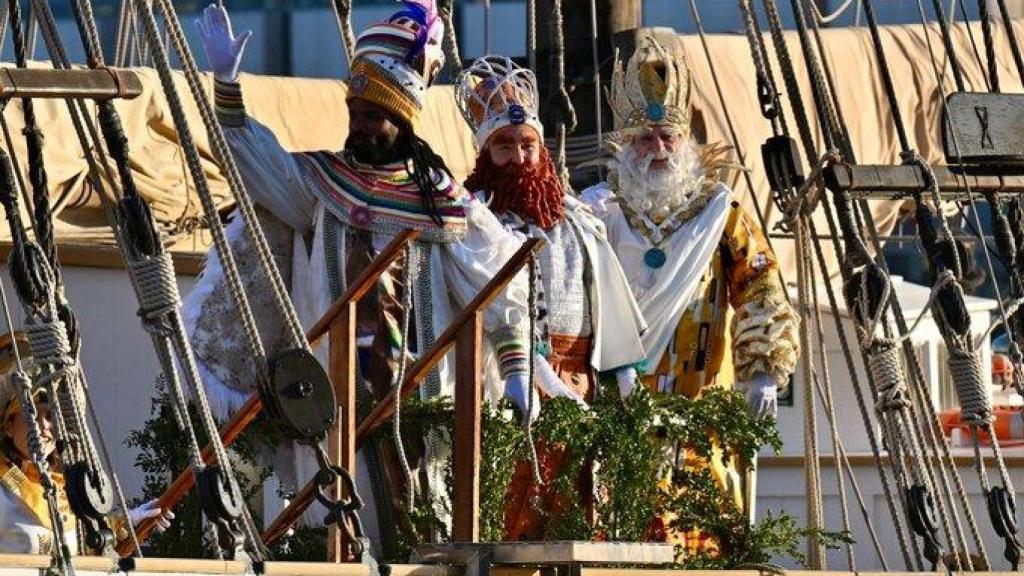 Baltasar, Gaspar y Melchor, a su llegada al Puerto de Barcelona