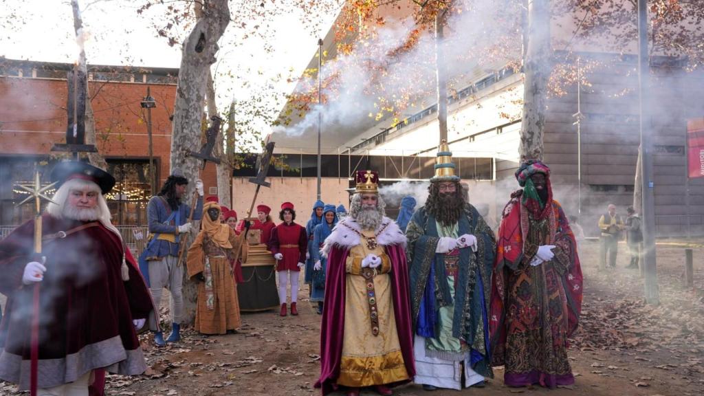 Recibimiento especial de la ciudad de Girona a los Reyes Magos durante la cabalgata de 2025