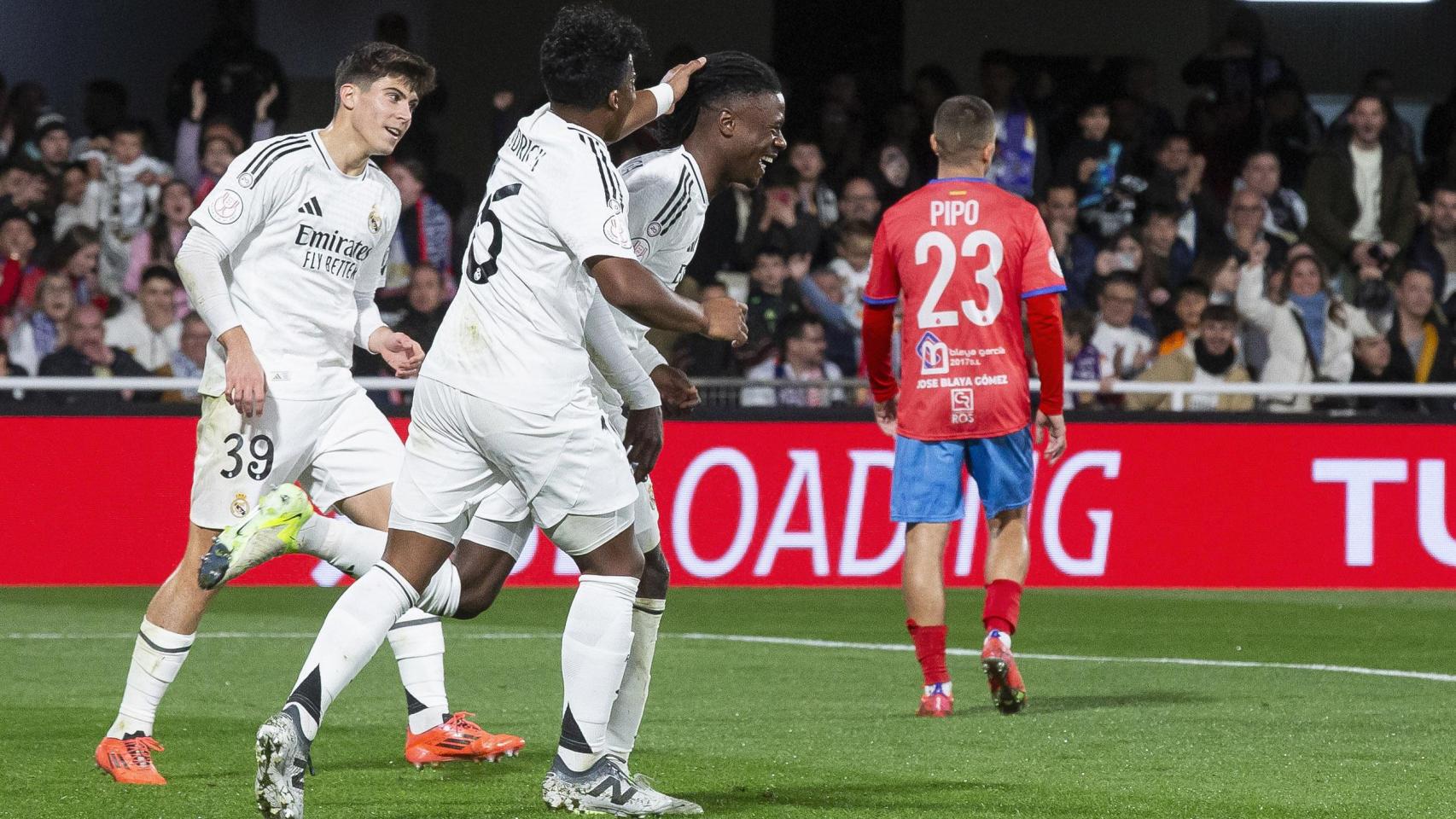 Eduardo Camavinga celebra su gol con el Real Madrid en Copa del Rey ante la Deportiva Minera