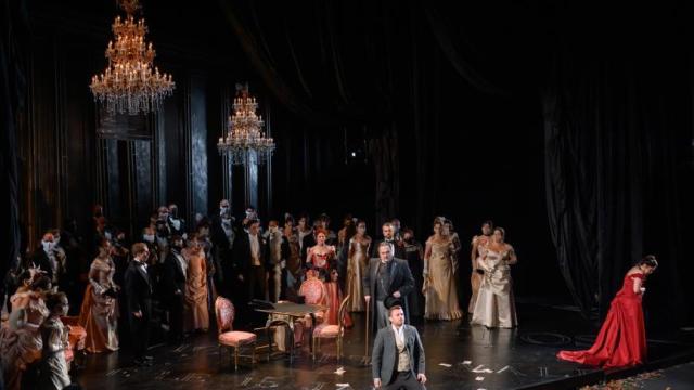 Imagen de la 'Traviata' que ha programado el Liceu