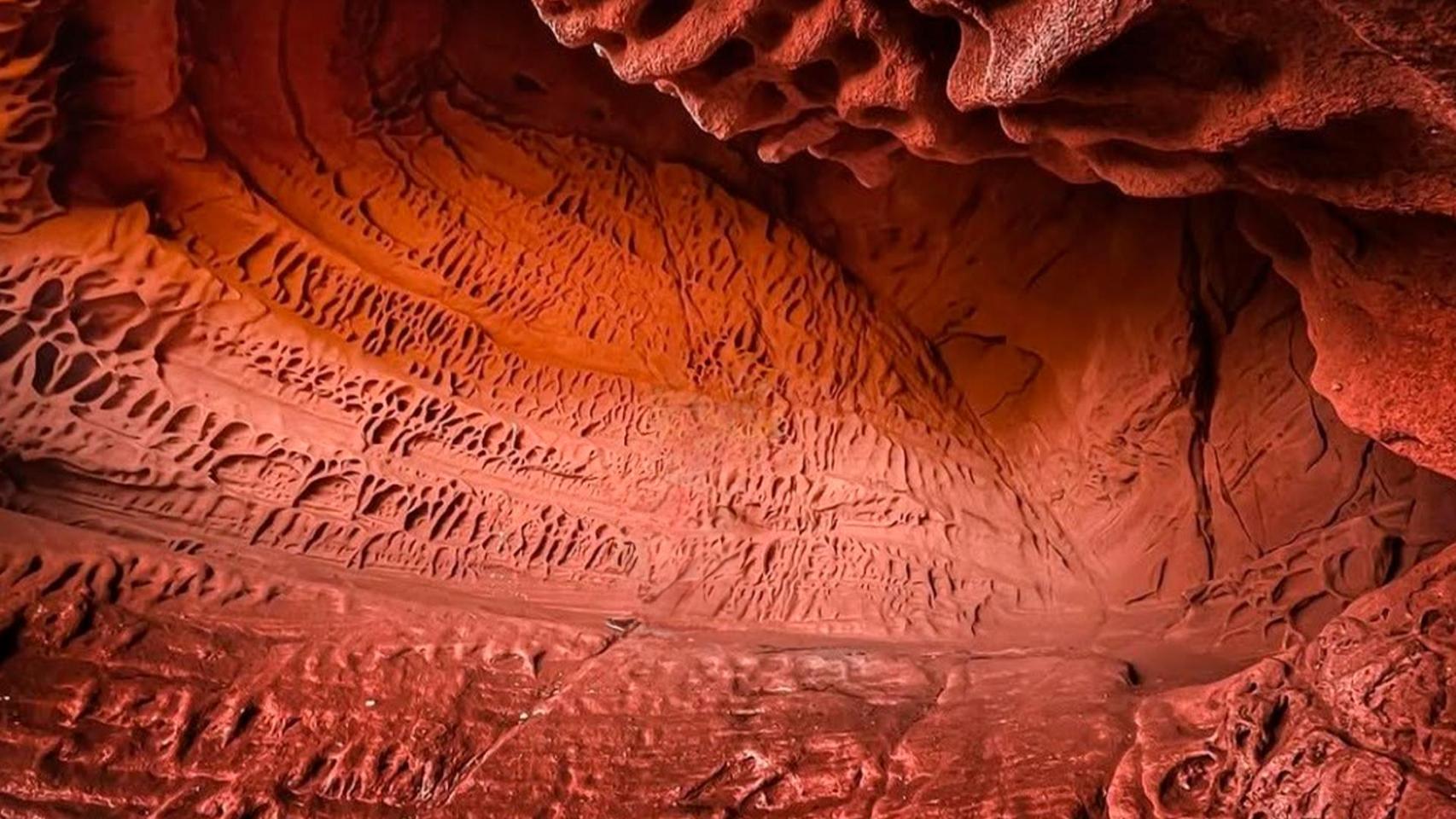 Cueva de la montaña del Areny