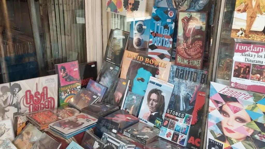 Escaparate de la tienda de música Bangla Desh