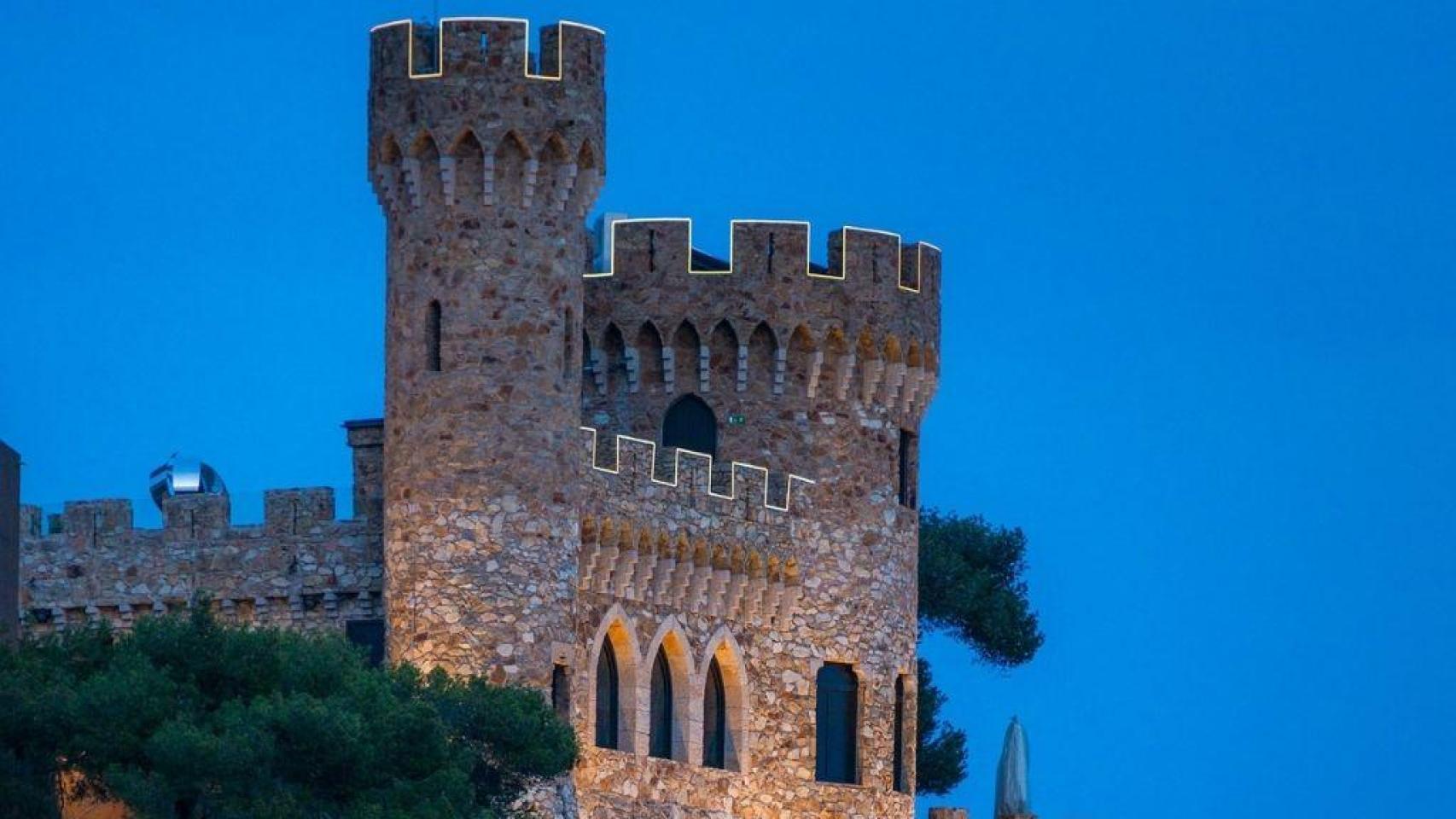 El falso castillo medieval de la Costa Brava, el Castillo d'en Plaja