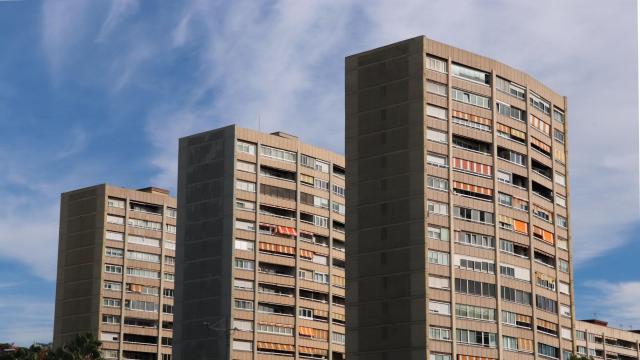 Bloques de viviendas en el barrio de Sants, en Barcelona