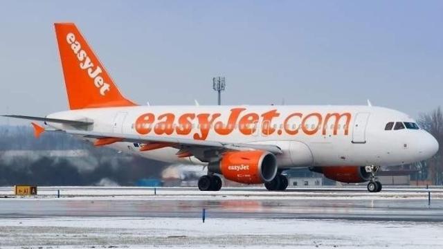 Avión de easyjet, una de las compañías 'low cost' que opera en España / EUROPA PRESS