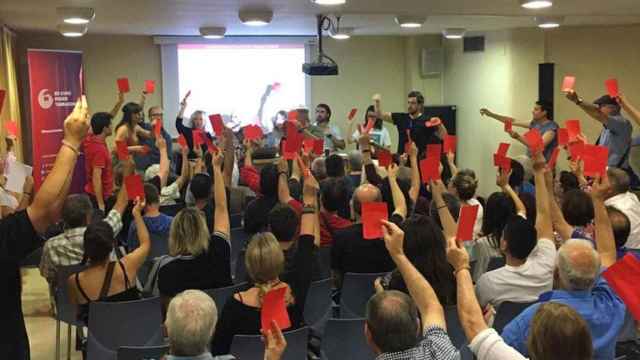 Votación de las bases de los 'comuns' en Tarragona / ECP