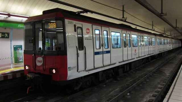 La línea 3 del metro de Barcelona a su paso por la estación de Fontana / CG