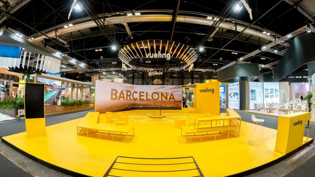 Stand de Vueling en FITUR 2025: 'El Corazón de Vueling'