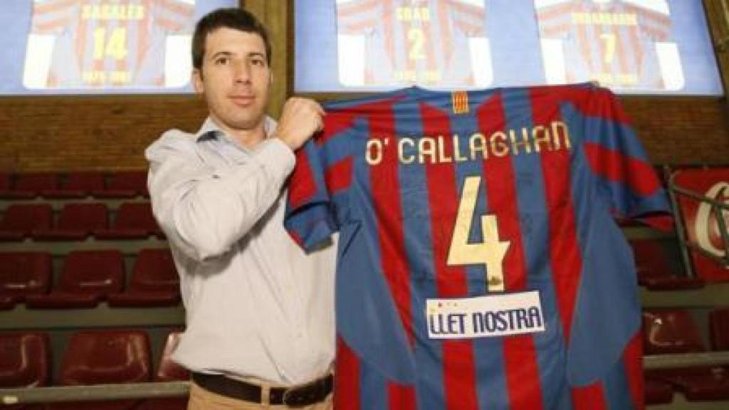 Xavi O'Callaghan antes de que el Barça colgara su camiseta en el Palau