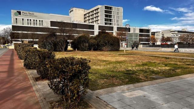 Fachada del Hospital Parc Taulí de Sabadell (Barcelona)