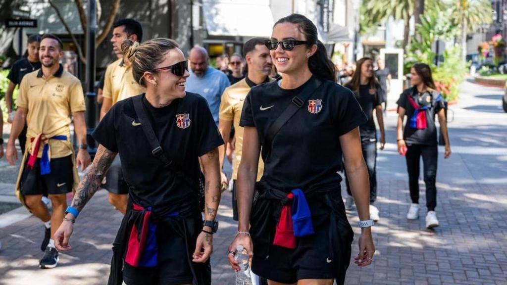 Ingrid Engen y Mapi León, en una concentración con el Barça Femenino