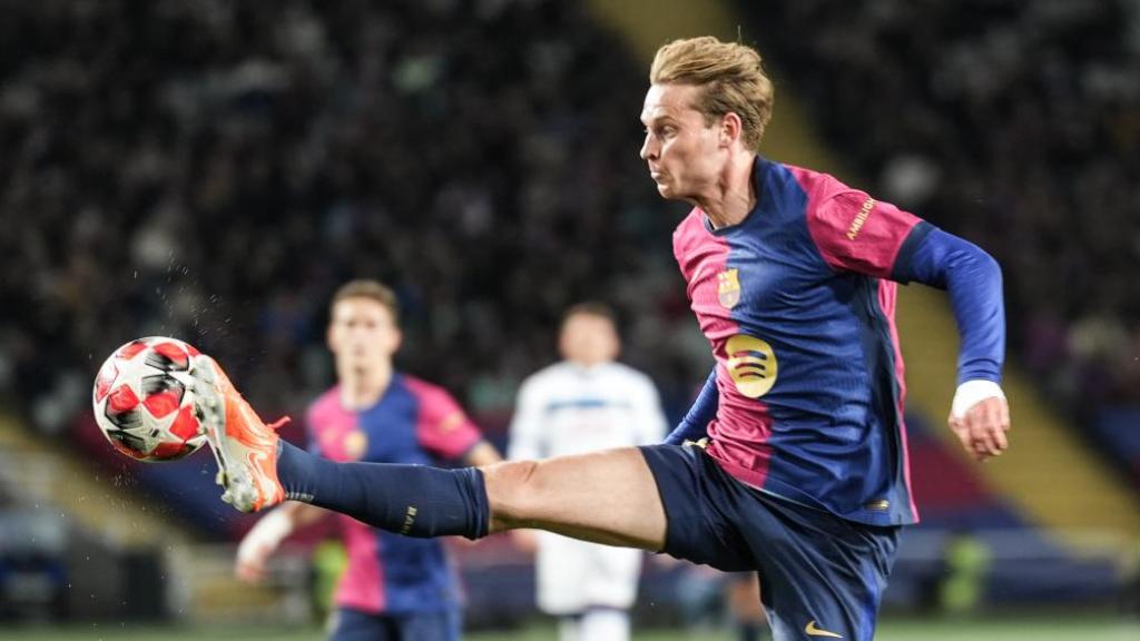 El control de balón de Frenkie de Jong en el Barça-Atalanta