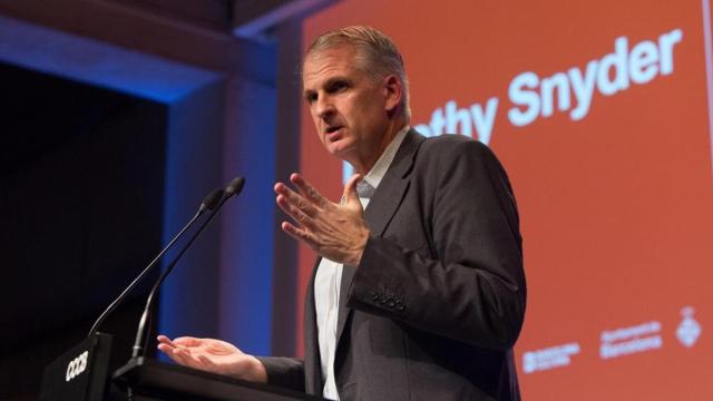 El historiador Timothy Snyder