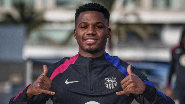 Ansu Fati, poco antes de una sesión de entrenamiento del Barça