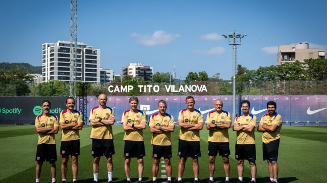 El staff técnico de Hansi Flick en el Barça junto a todo el equipo de preparadores físicos con Julio Tous, Pepe Conde, Rafa Maldonado y Germán Martínez a la cabeza