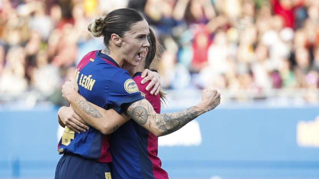 Mapi León celebra su golazo de falta al Madrid CFF